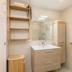 Sun - 3 Bedrooms, Priv Parking, Pool, Ac, Tv Channels, Fibre Net 公寓 *