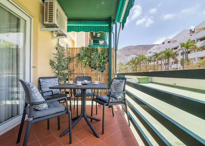 Sun - 3 Bedrooms, Priv Parking, Pool, Ac, Tv Channels, Fibre Net Appartement