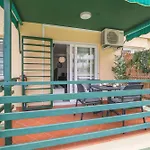 Sun - 3 Bedrooms, Priv Parking, Pool, Ac, Tv Channels, Fibre Net