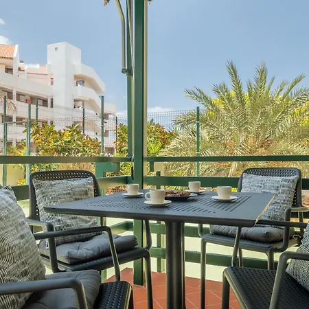 Lägenhet Sun - 3 Bedrooms, Priv Parking, Pool, Ac, Tv Channels, Fibre Net